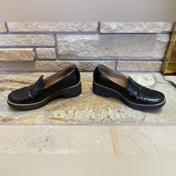 Naturalizer Cabaret Lug Sole Loafers Black Faux Leather 8
